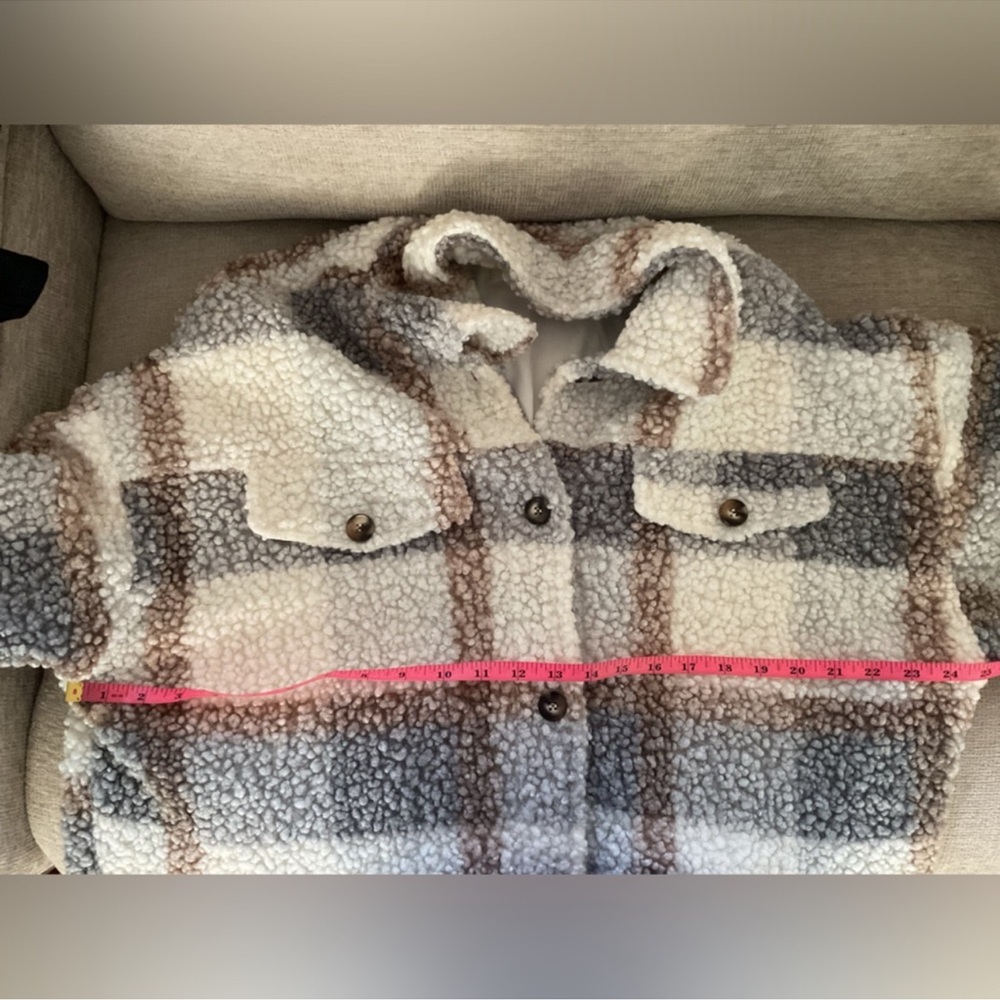 ILLA ILLA Cream and Tan Teddy Jacket - Picture 5 of 5